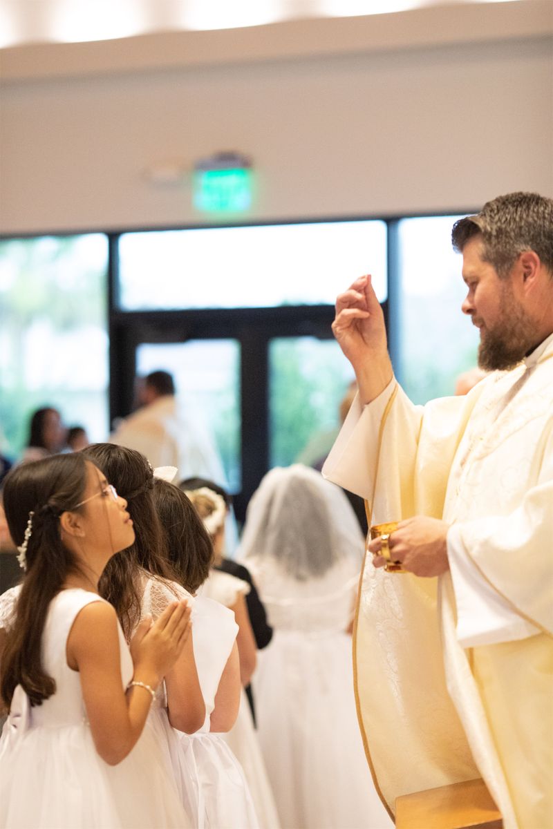 2023-05-13-first-communion-sat-048.jpg