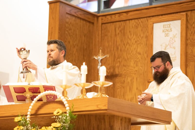 2023-05-13-first-communion-sat-106.jpg
