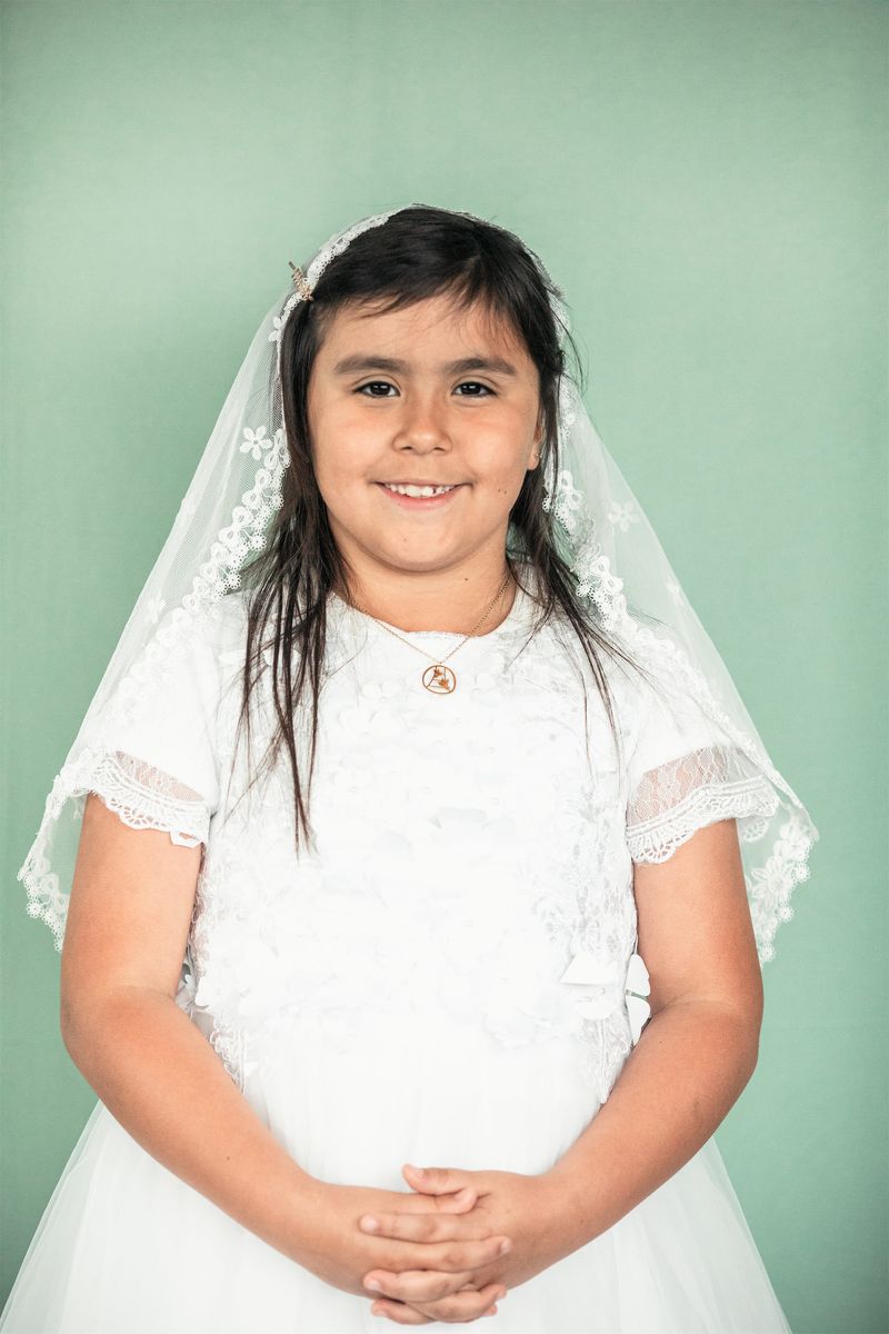 2024-03-09-first-communion-portraits-0002.jpg