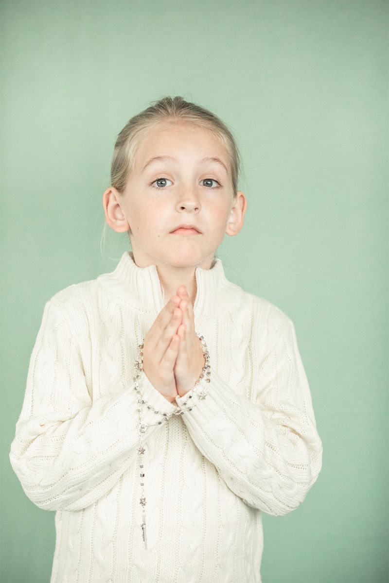 2024-03-09-first-communion-portraits-0005.jpg