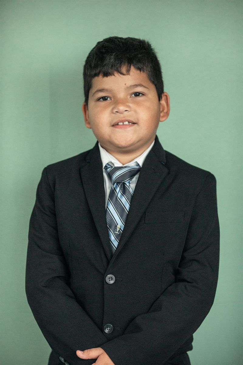 2024-03-09-first-communion-portraits-0010.jpg