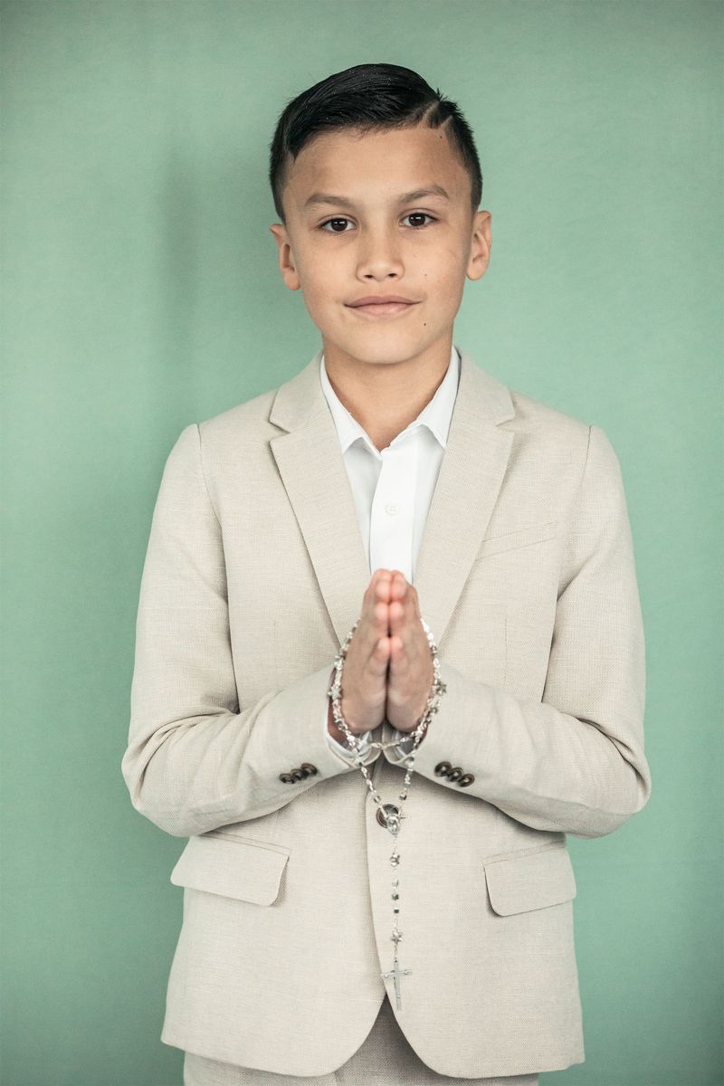 2024-03-09-first-communion-portraits-0024.jpg