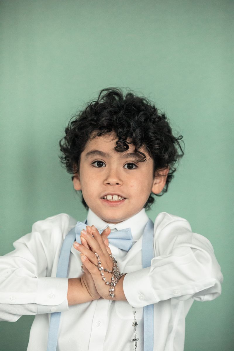2024-03-09-first-communion-portraits-0028.jpg