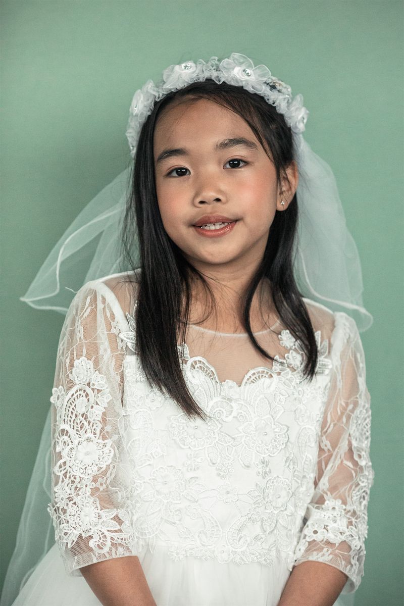 2024-03-09-first-communion-portraits-0049.jpg