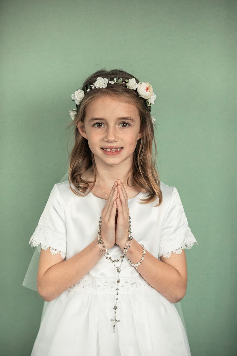 2024-03-09-first-communion-portraits-0052.jpg