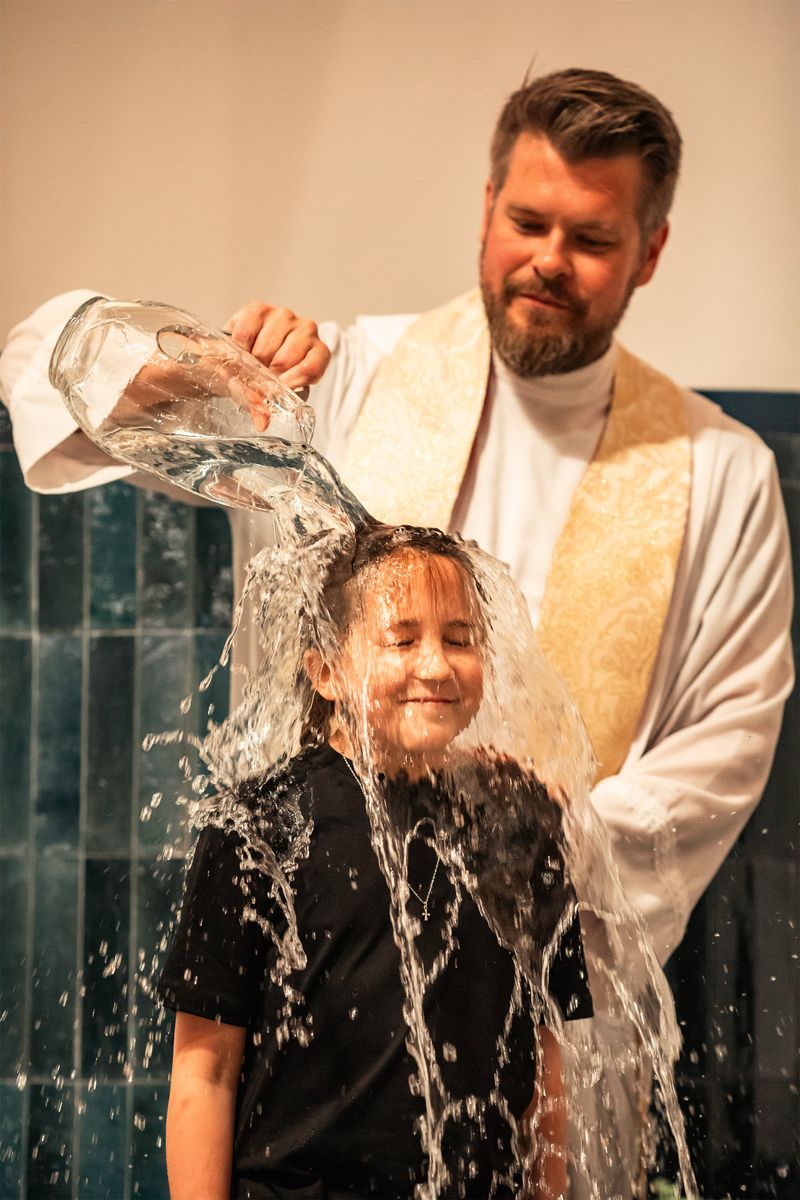 2024-03-30-easter-vigil-0201.jpg