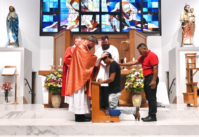 2024-05-18-rite-of-full-communion-0049.jpg
