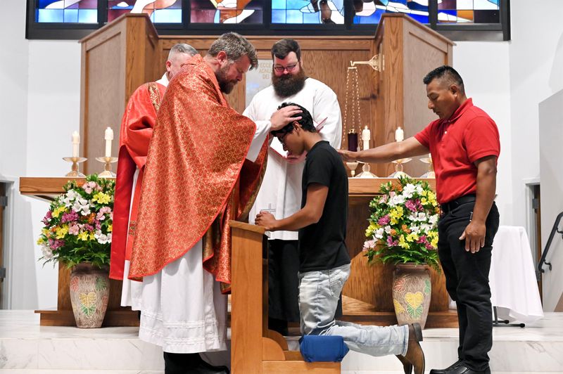 2024-05-18-rite-of-full-communion-0052.jpg