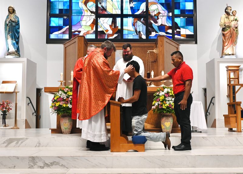 2024-05-18-rite-of-full-communion-0057.jpg