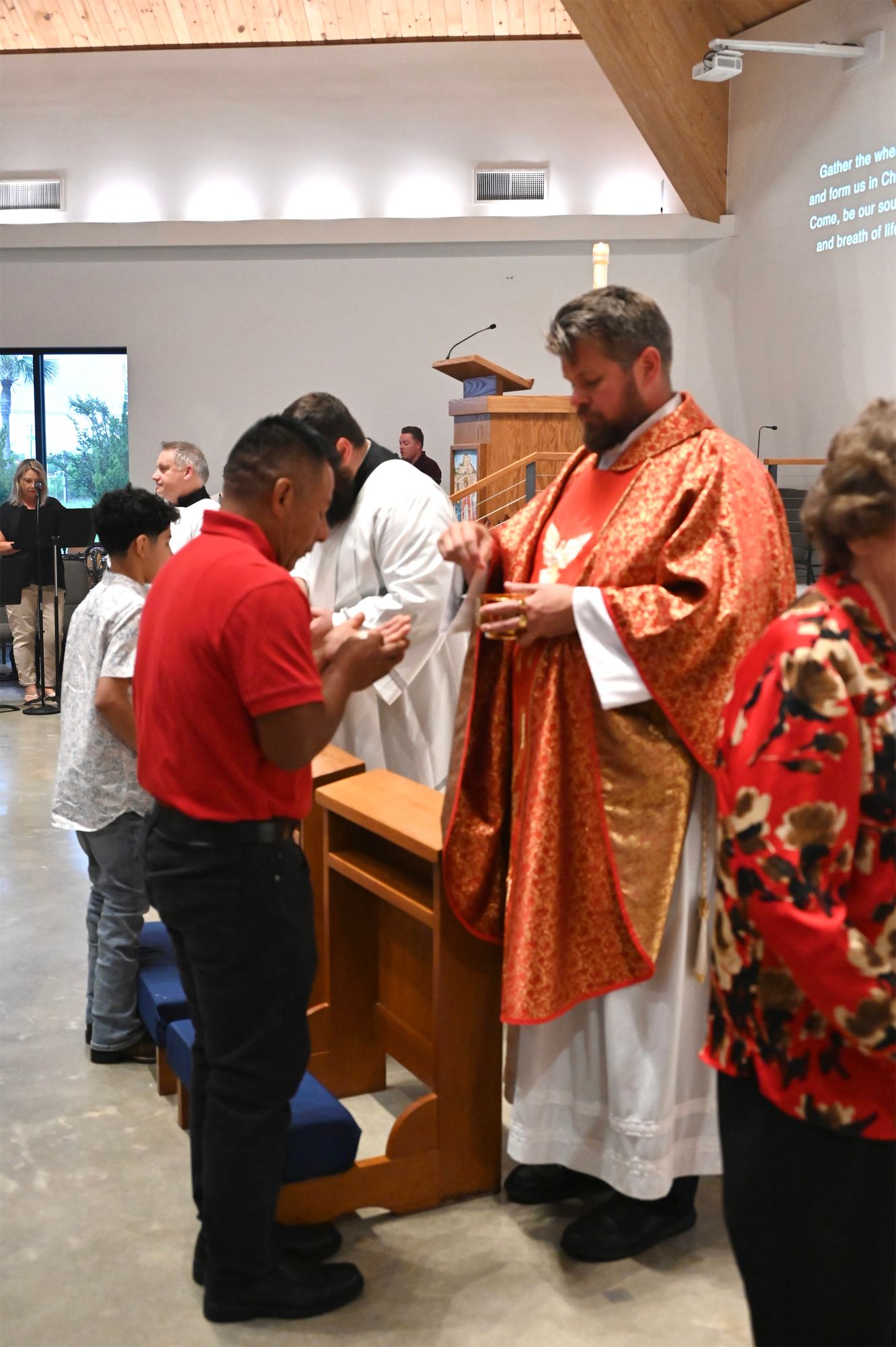 2024-05-18-rite-of-full-communion-0148.jpg