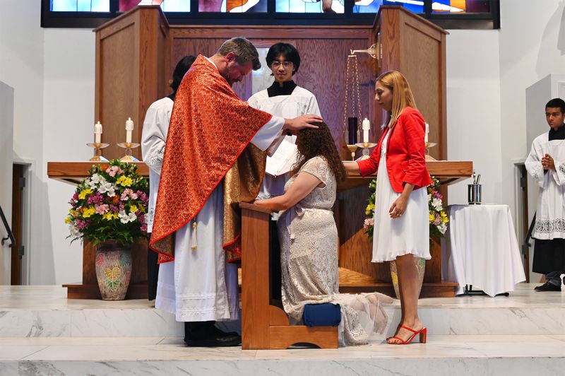 2024-05-19-rite-of-full-communion-spanish-0034.jpg