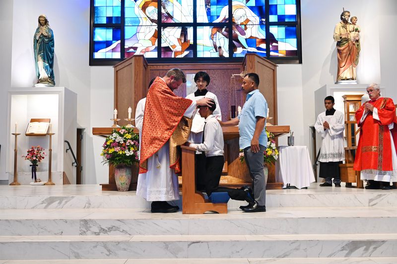2024-05-19-rite-of-full-communion-spanish-0040.jpg