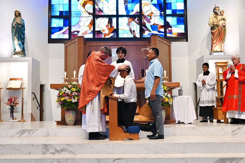 2024-05-19-rite-of-full-communion-spanish-0041.jpg