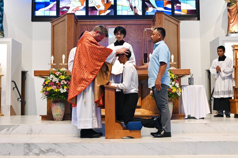 2024-05-19-rite-of-full-communion-spanish-0044.jpg