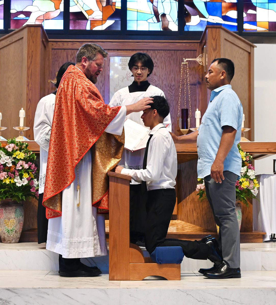 2024-05-19-rite-of-full-communion-spanish-0048.jpg