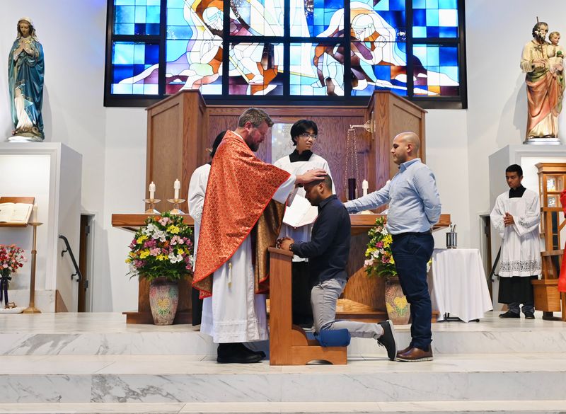 2024-05-19-rite-of-full-communion-spanish-0055.jpg