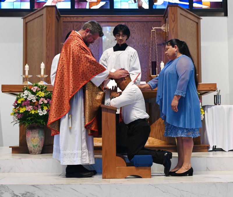 2024-05-19-rite-of-full-communion-spanish-0064.jpg