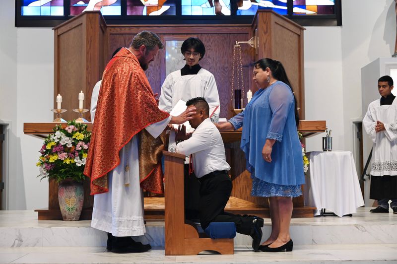 2024-05-19-rite-of-full-communion-spanish-0066.jpg