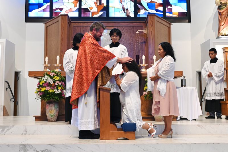 2024-05-19-rite-of-full-communion-spanish-0071.jpg