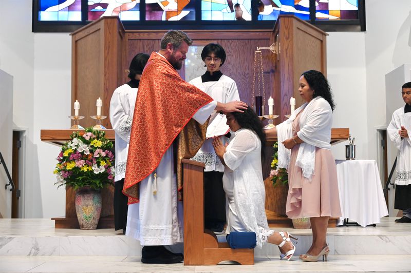 2024-05-19-rite-of-full-communion-spanish-0073.jpg