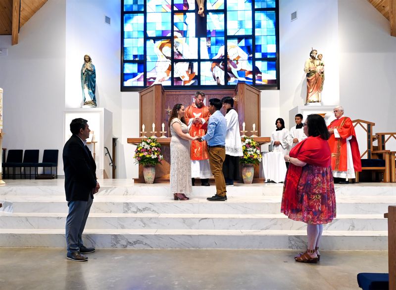 2024-05-19-rite-of-full-communion-spanish-0098.jpg