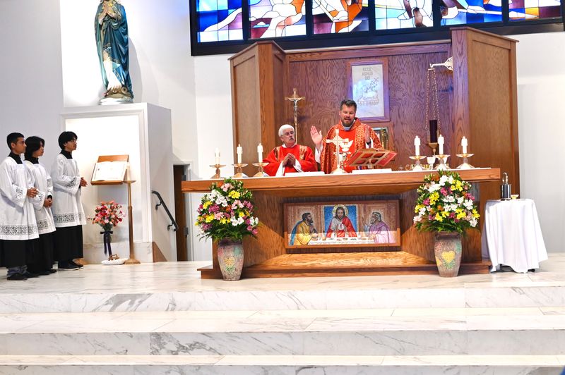 2024-05-19-rite-of-full-communion-spanish-0129.jpg