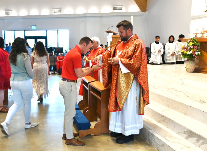 2024-05-19-rite-of-full-communion-spanish-0136.jpg