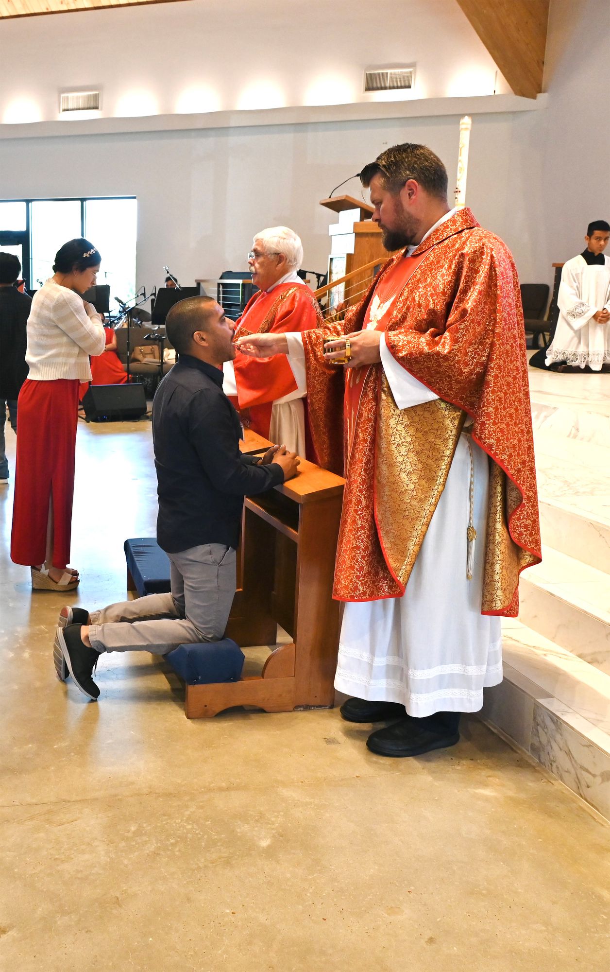 2024-05-19-rite-of-full-communion-spanish-0148.jpg