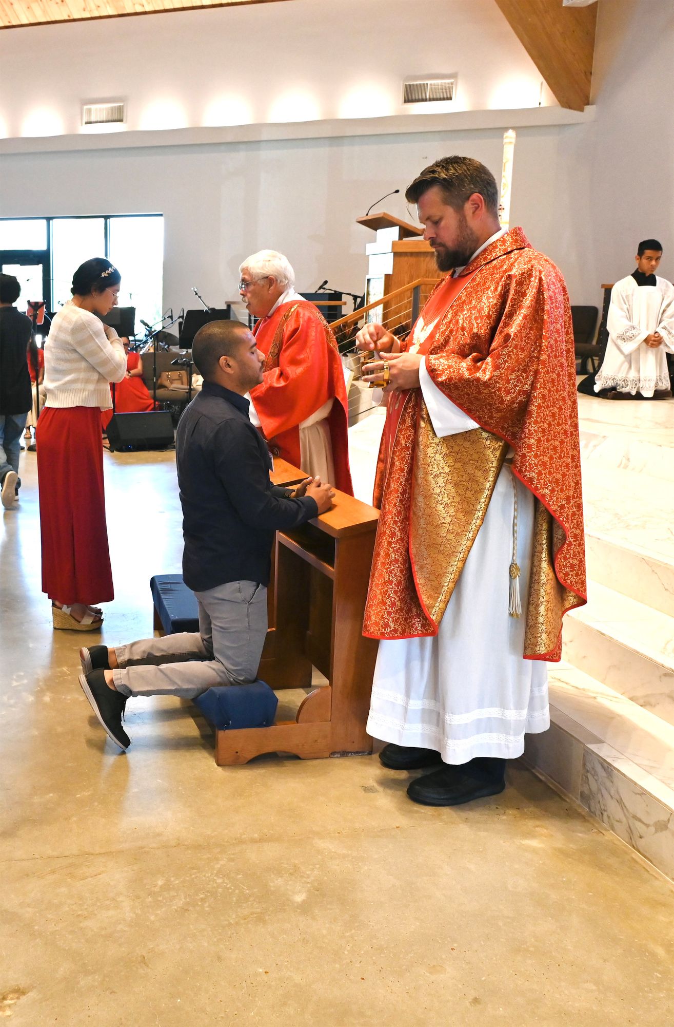 2024-05-19-rite-of-full-communion-spanish-0149.jpg