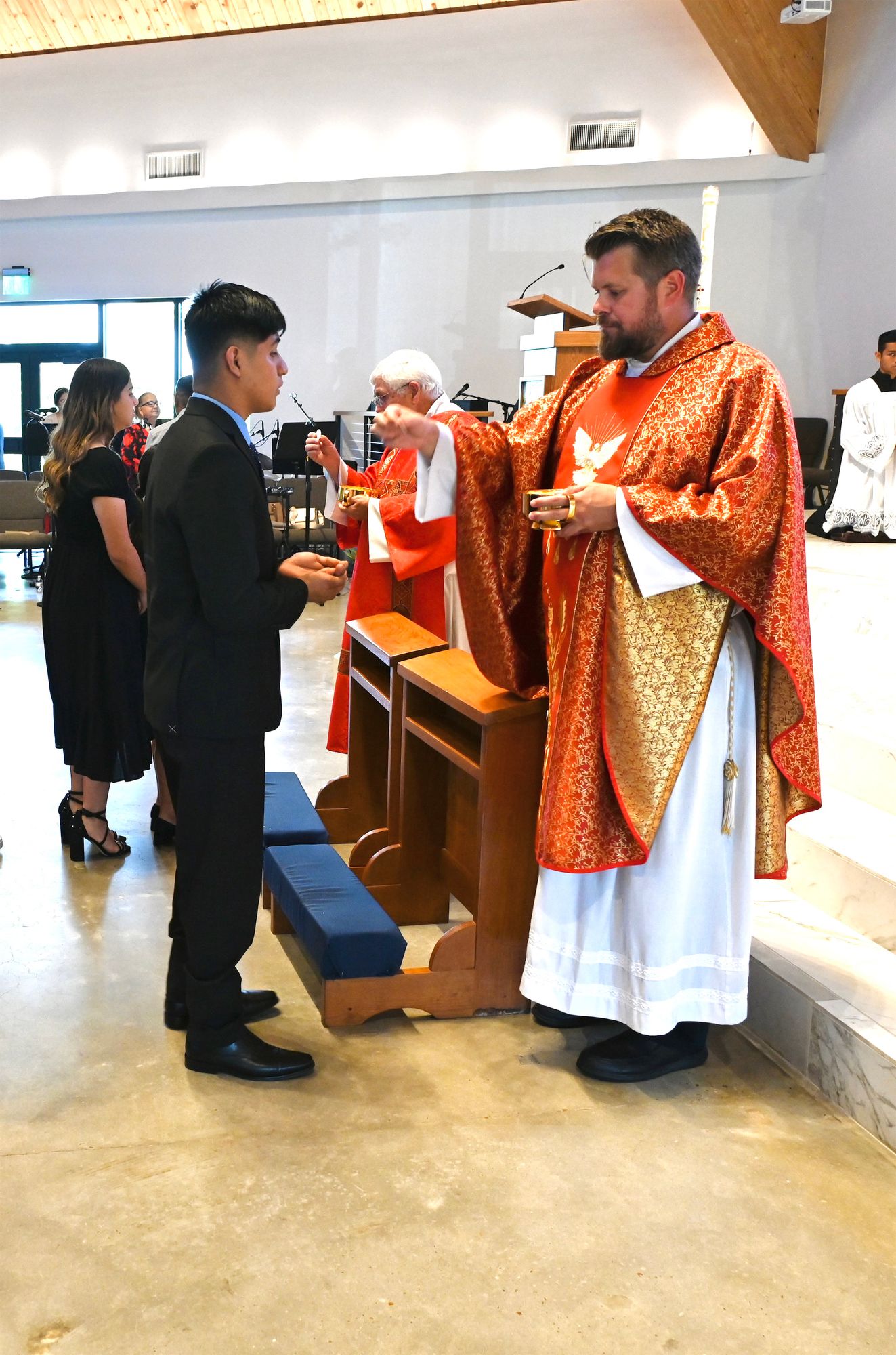 2024-05-19-rite-of-full-communion-spanish-0154.jpg