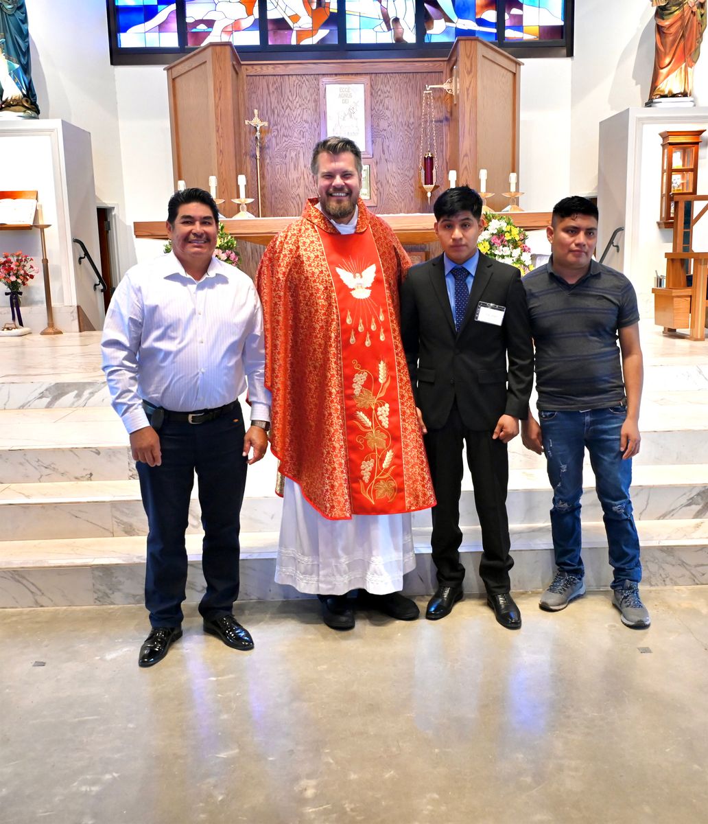 2024-05-19-rite-of-full-communion-spanish-0187.jpg
