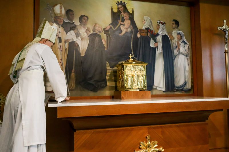 2024-11-23-adoration-chapel-dedication-0018.jpg