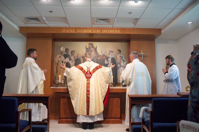 2024-11-23-adoration-chapel-dedication-0025.jpg