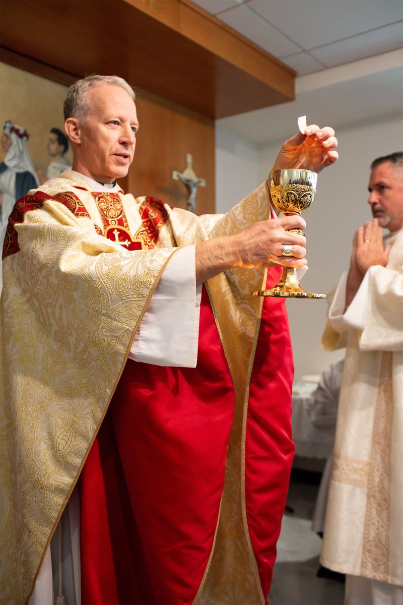 2024-11-23-adoration-chapel-dedication-0037.jpg