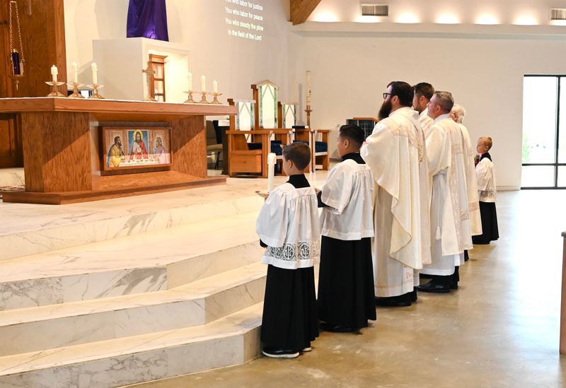 2025-04-05-first-communion-mass-0408.jpg