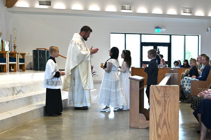 2025-04-05-first-communion-mass-0426.jpg