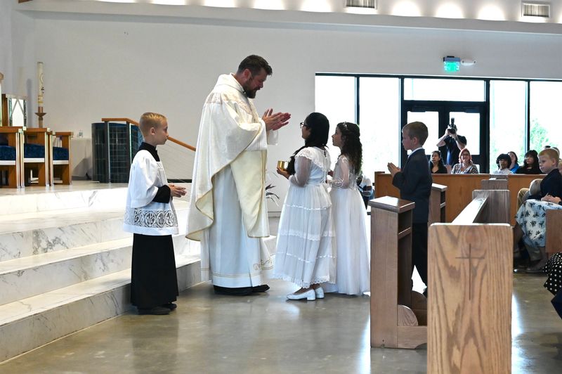 2025-04-05-first-communion-mass-0427.jpg