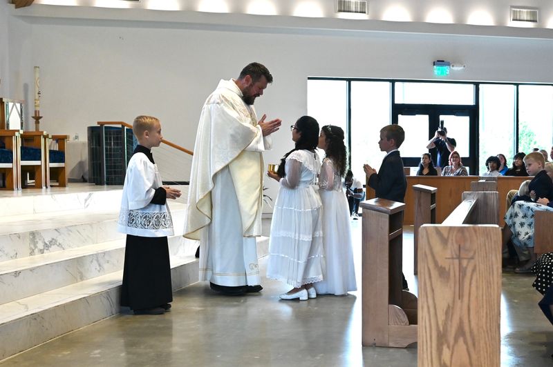 2025-04-05-first-communion-mass-0428.jpg
