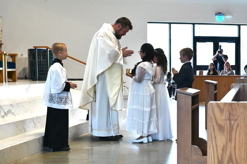 2025-04-05-first-communion-mass-0430.jpg