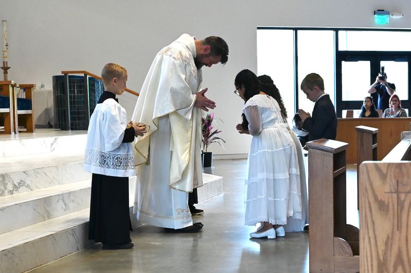 2025-04-05-first-communion-mass-0431.jpg