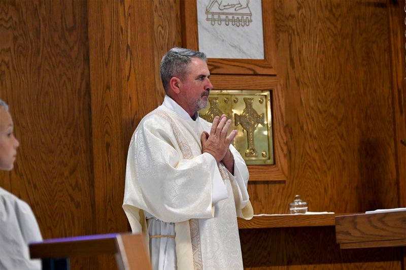 2025-04-05-first-communion-mass-0456.jpg