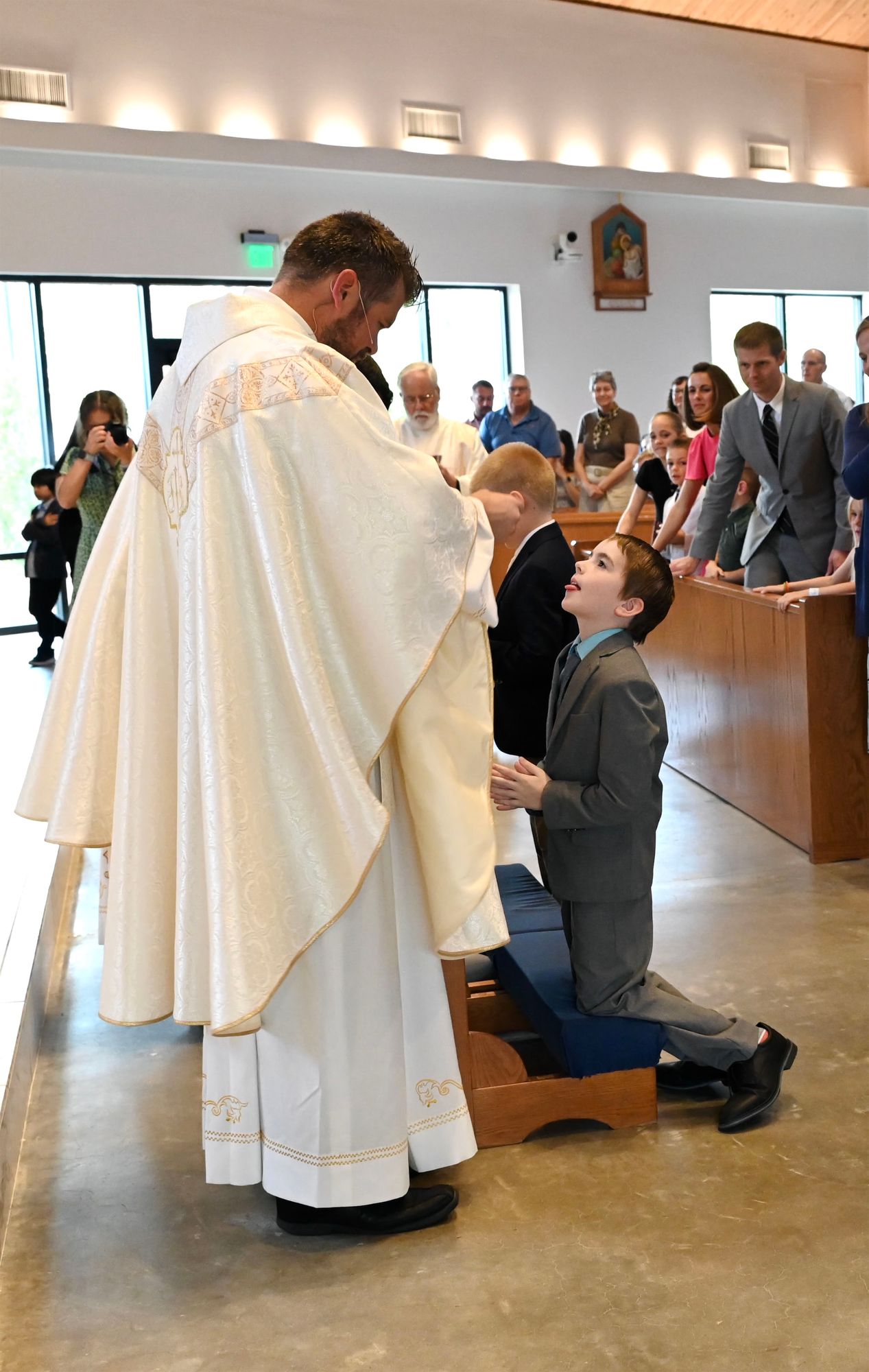 2025-04-05-first-communion-mass-0463.jpg