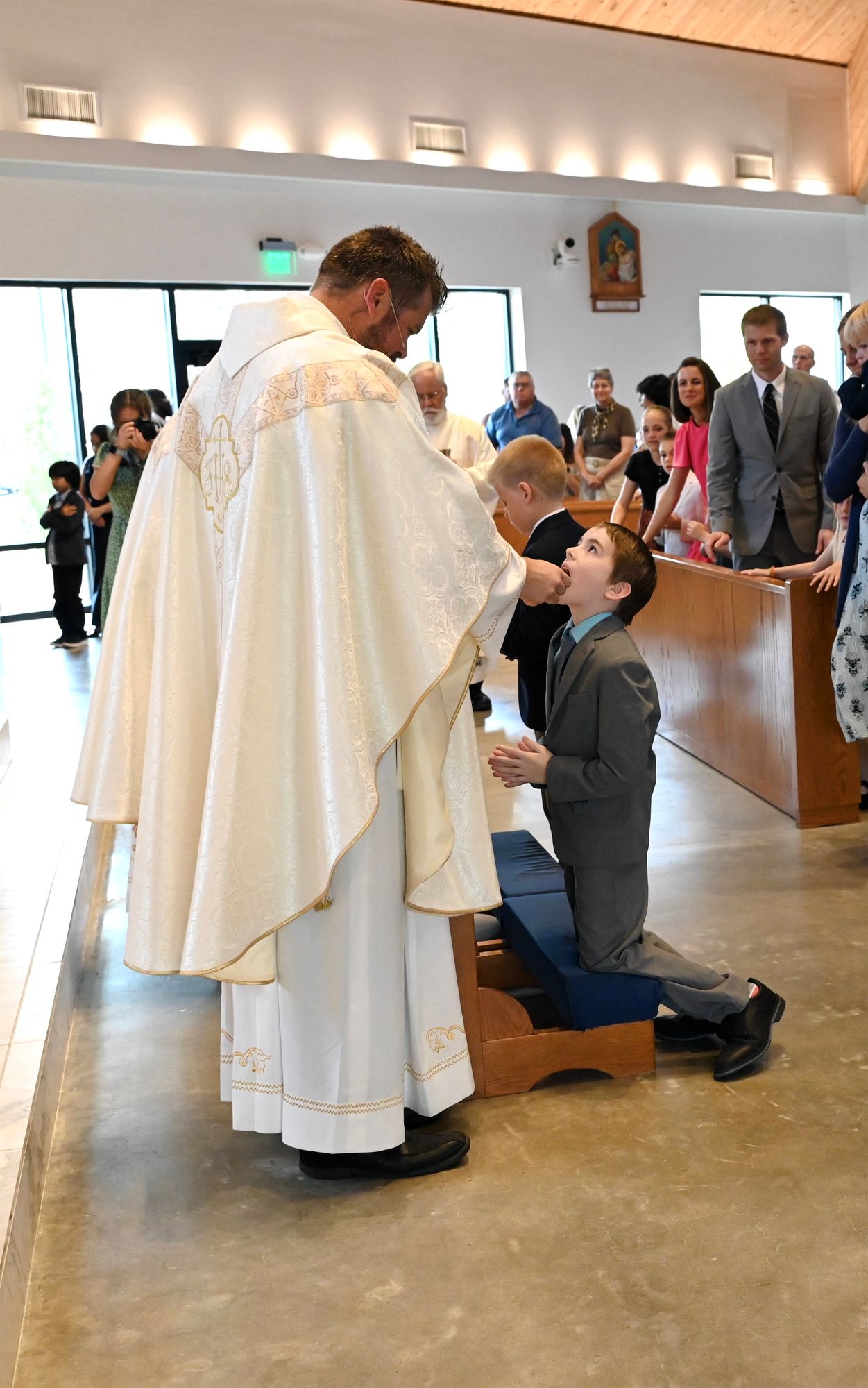 2025-04-05-first-communion-mass-0465.jpg
