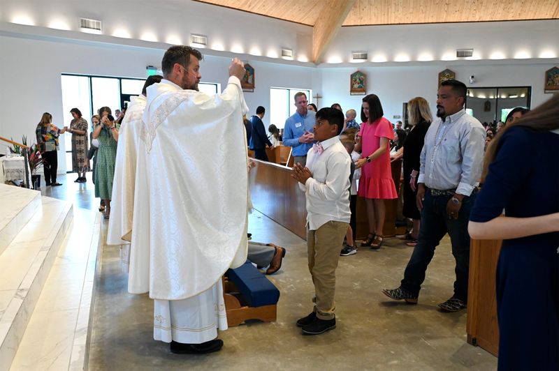 2025-04-05-first-communion-mass-0469.jpg