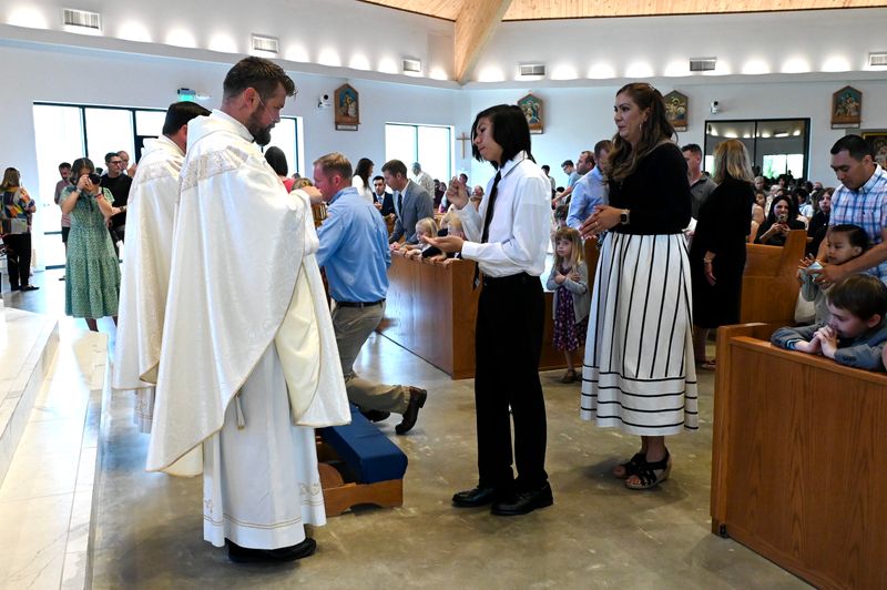 2025-04-05-first-communion-mass-0481.jpg