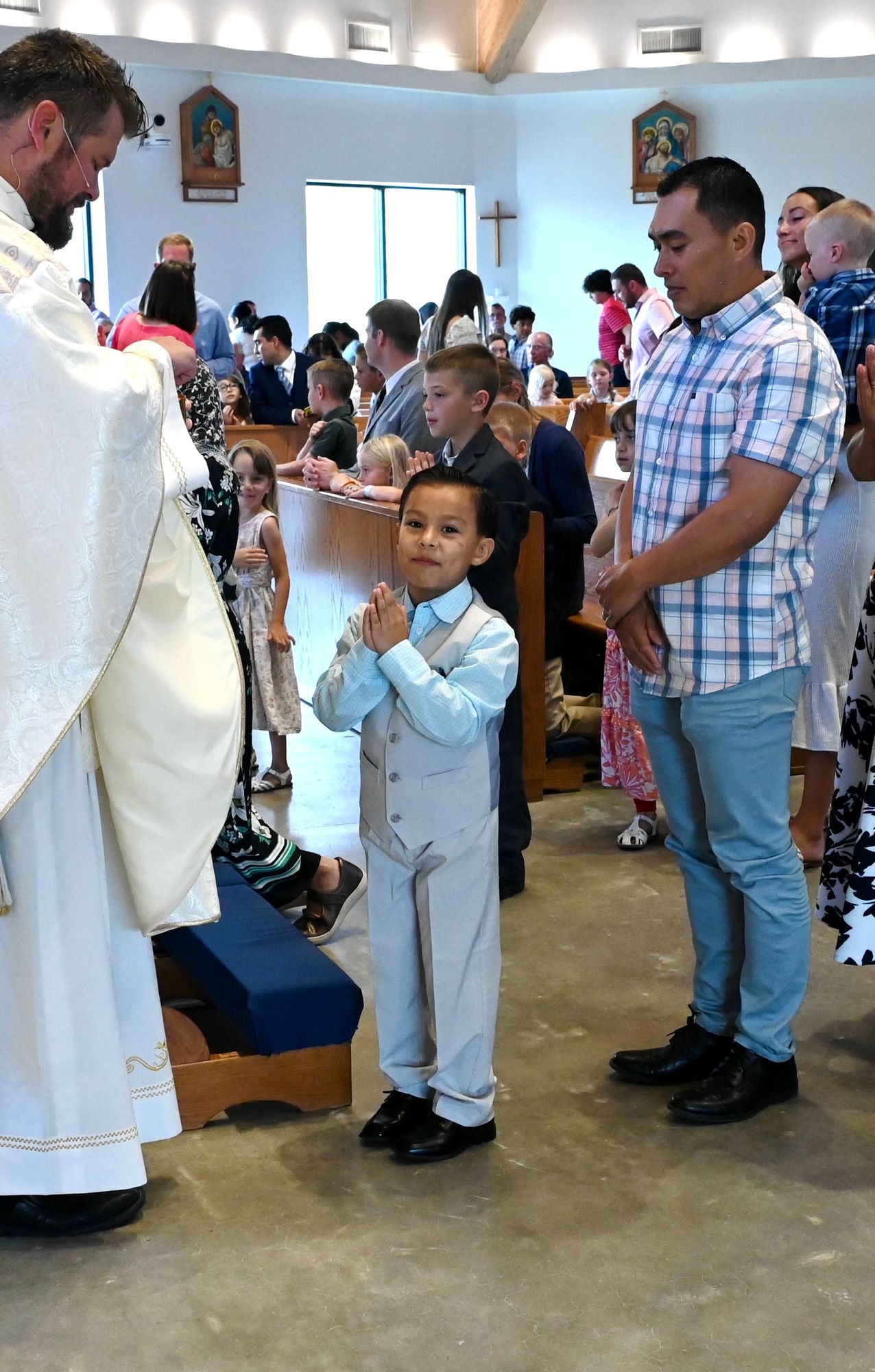 2025-04-05-first-communion-mass-0491.jpg
