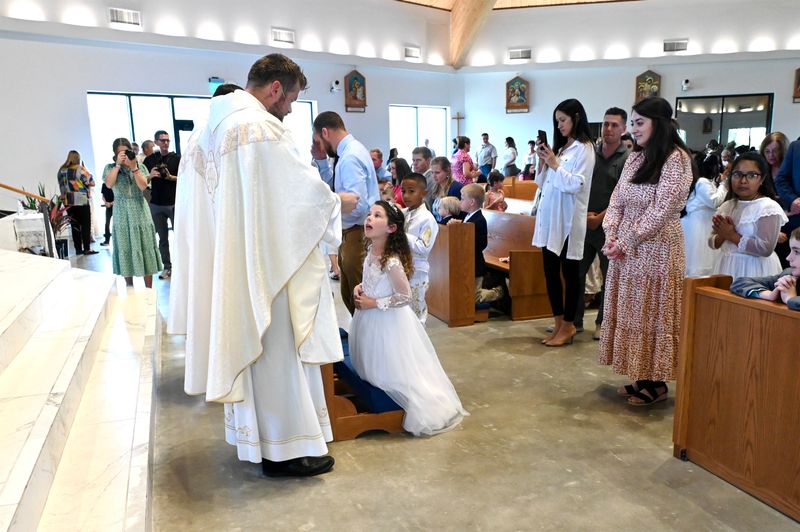 2025-04-05-first-communion-mass-0495.jpg
