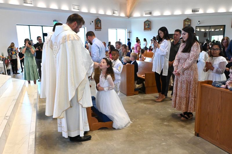 2025-04-05-first-communion-mass-0496.jpg