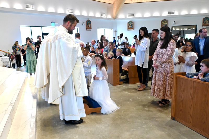 2025-04-05-first-communion-mass-0501.jpg