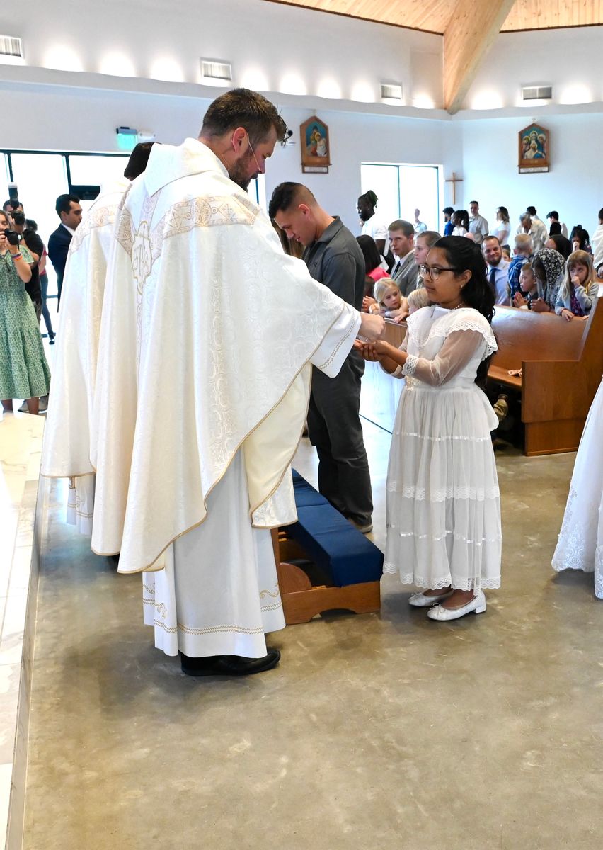 2025-04-05-first-communion-mass-0510.jpg
